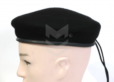 Beret with Russian stitching black